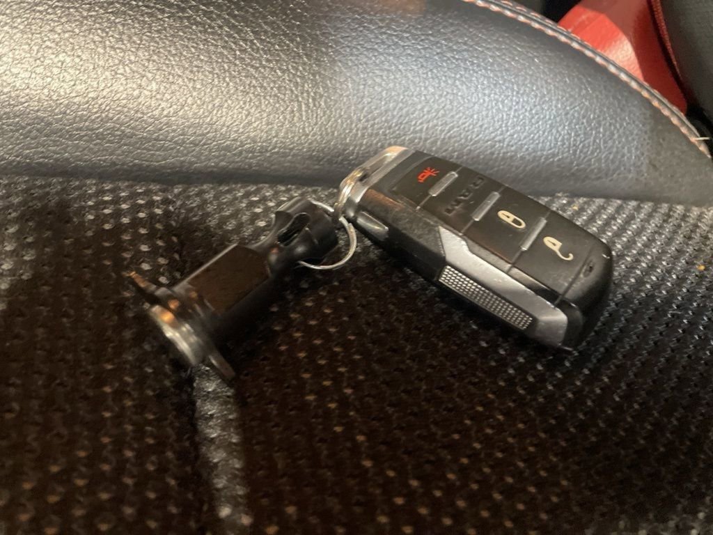 Used 2019 RAM 1500 Rebel image 33