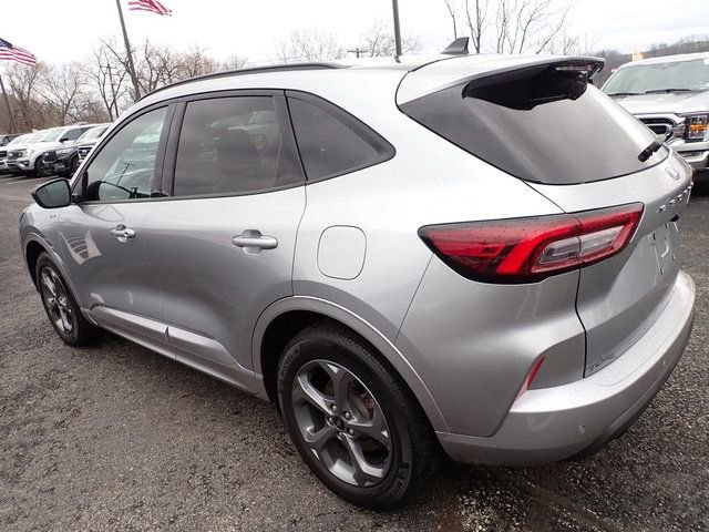 Used 2024 Ford Escape ST-Line w/ Tech Pack #1 image 3