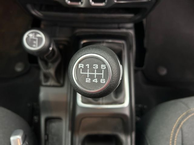 Used 2025 Jeep Wrangler Sport image 22