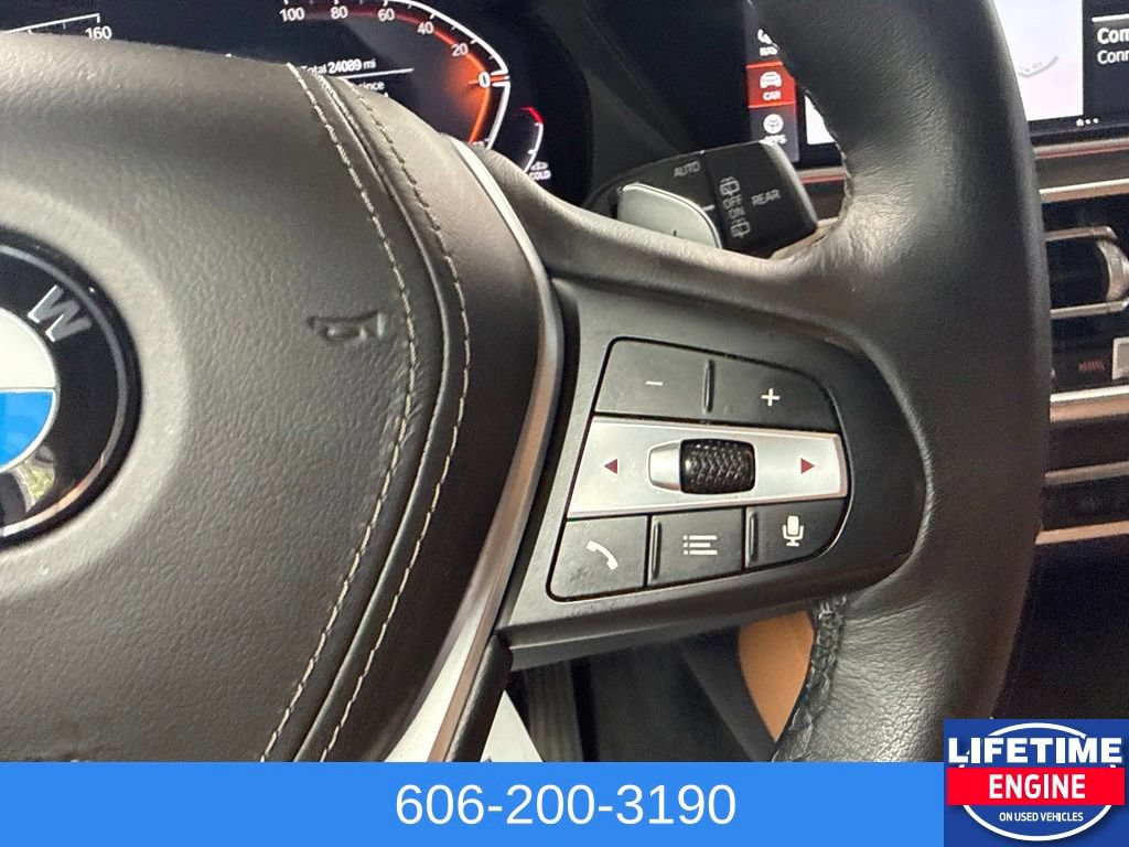 Used 2023 BMW X5 xDrive40i w/ Premium Package AWD/4WD image 19