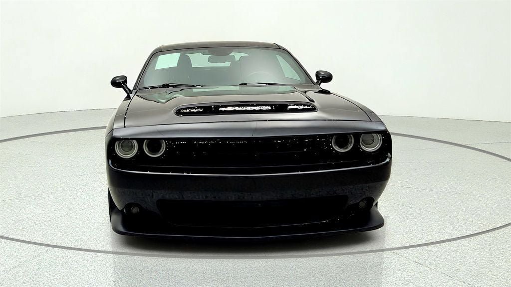Used 2020 Dodge Challenger R/T w/ Blacktop Package RWD image 2
