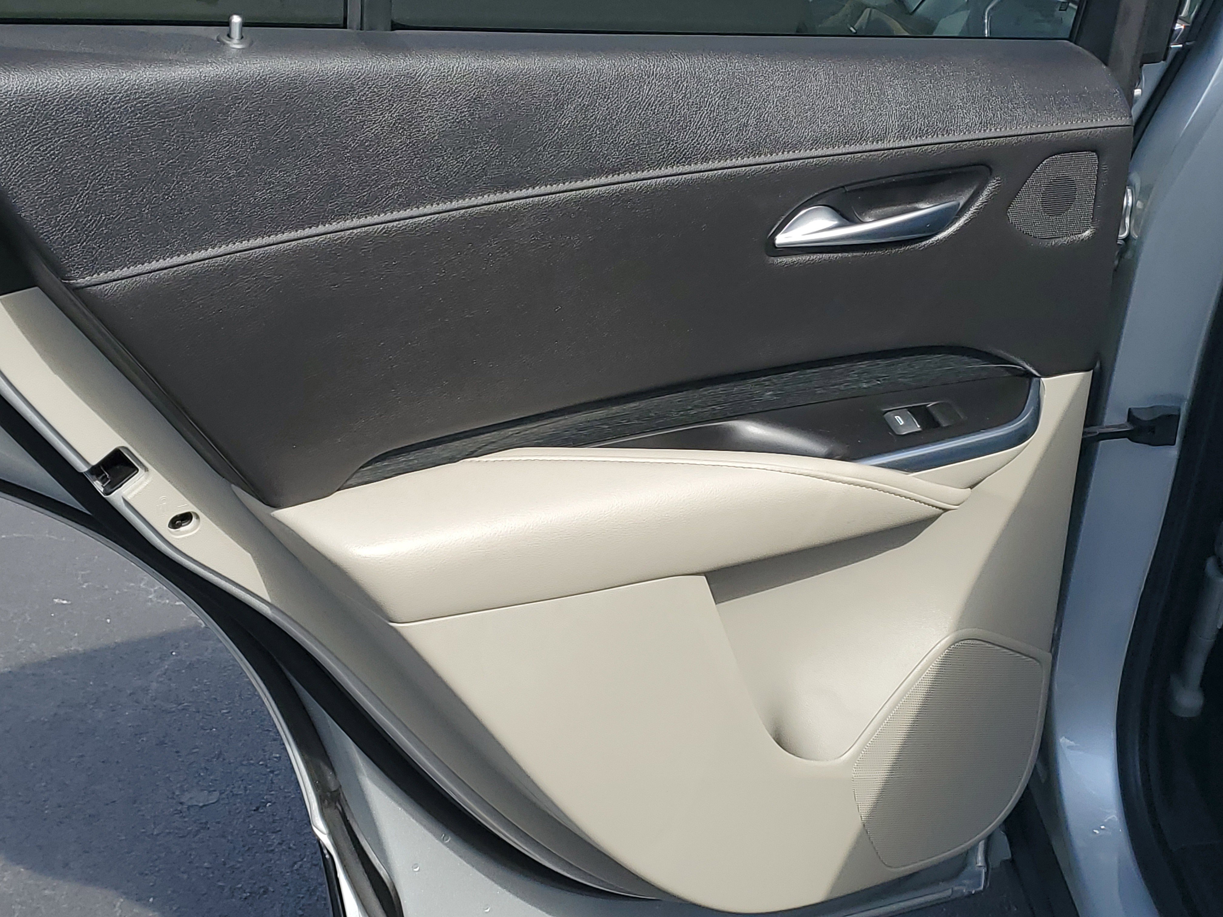 Used 2019 Cadillac XT4 Premium Luxury w/ Driver Awareness Package image 10