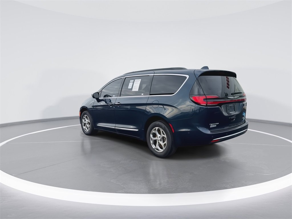 Used 2022 Chrysler Pacifica Limited image 6