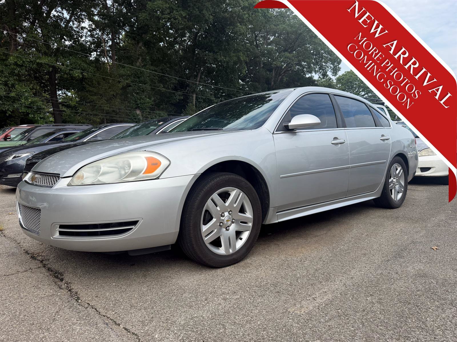 Used 2012 Chevrolet Impala LT w/ LT Sunroof Package FWD image 5