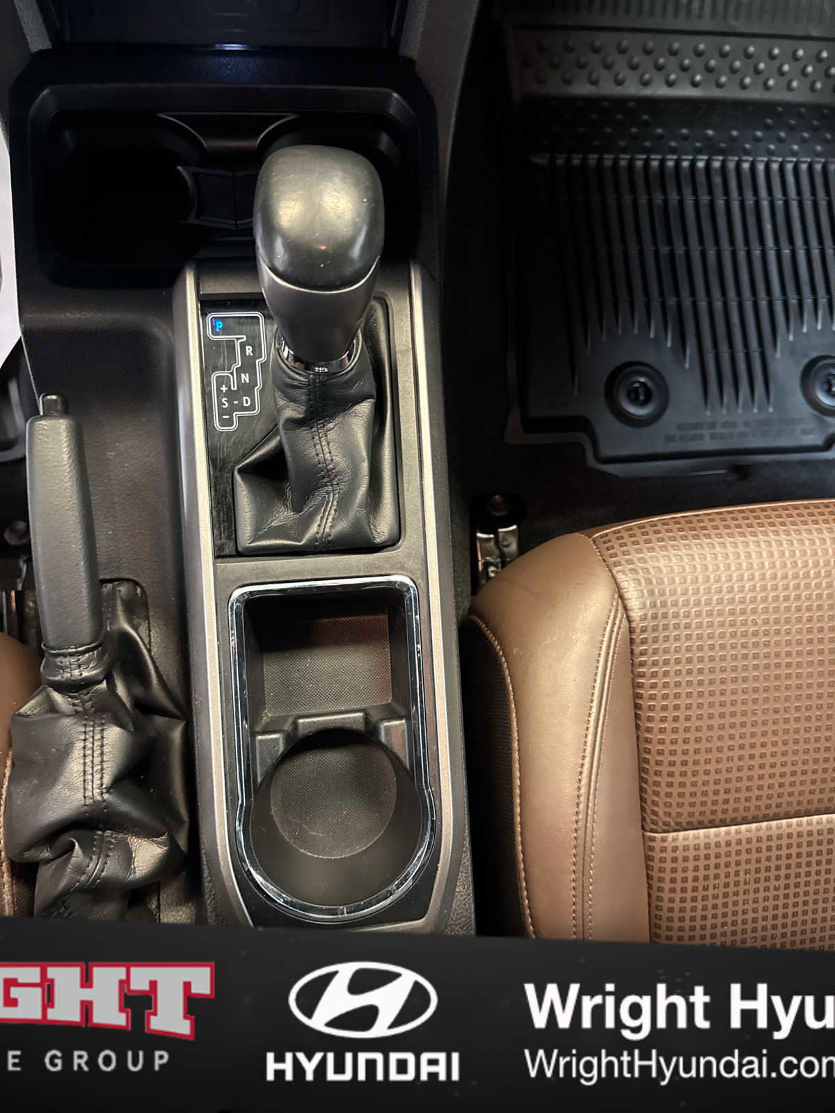 Used 2018 Toyota Tacoma Limited image 28