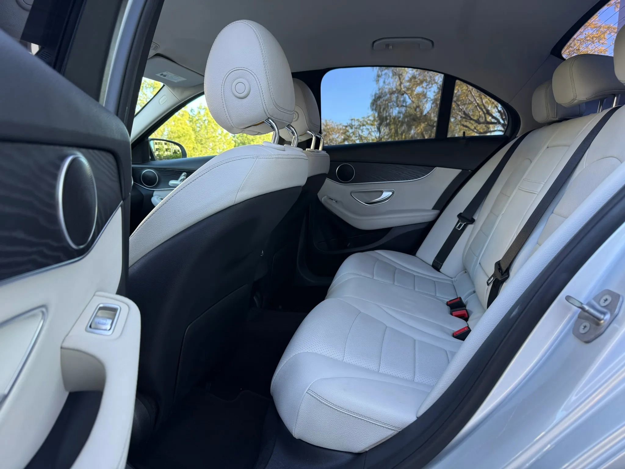 Used 2017 Mercedes-Benz C 300 Sedan image 13