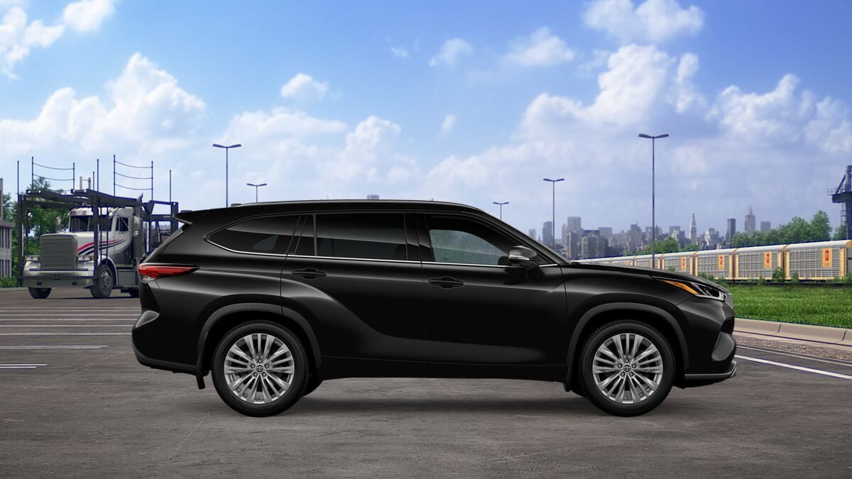 New 2026 Toyota Highlander Platinum AWD/4WD image 12