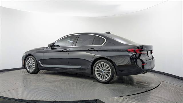 Used 2023 BMW 530i xDrive w/ Premium Package AWD/4WD image 4