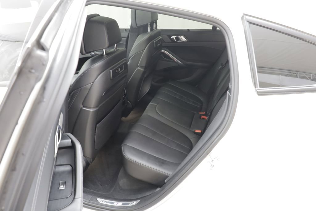 Used 2021 BMW X6 M50i w/ Executive Package image 16