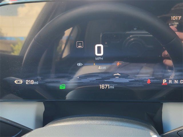 New 2025 Chevrolet Equinox EV LT image 11