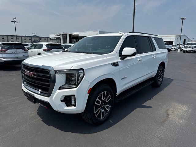 Used 2024 GMC Yukon XL AT4 w/ Technology Package AWD/4WD image 10