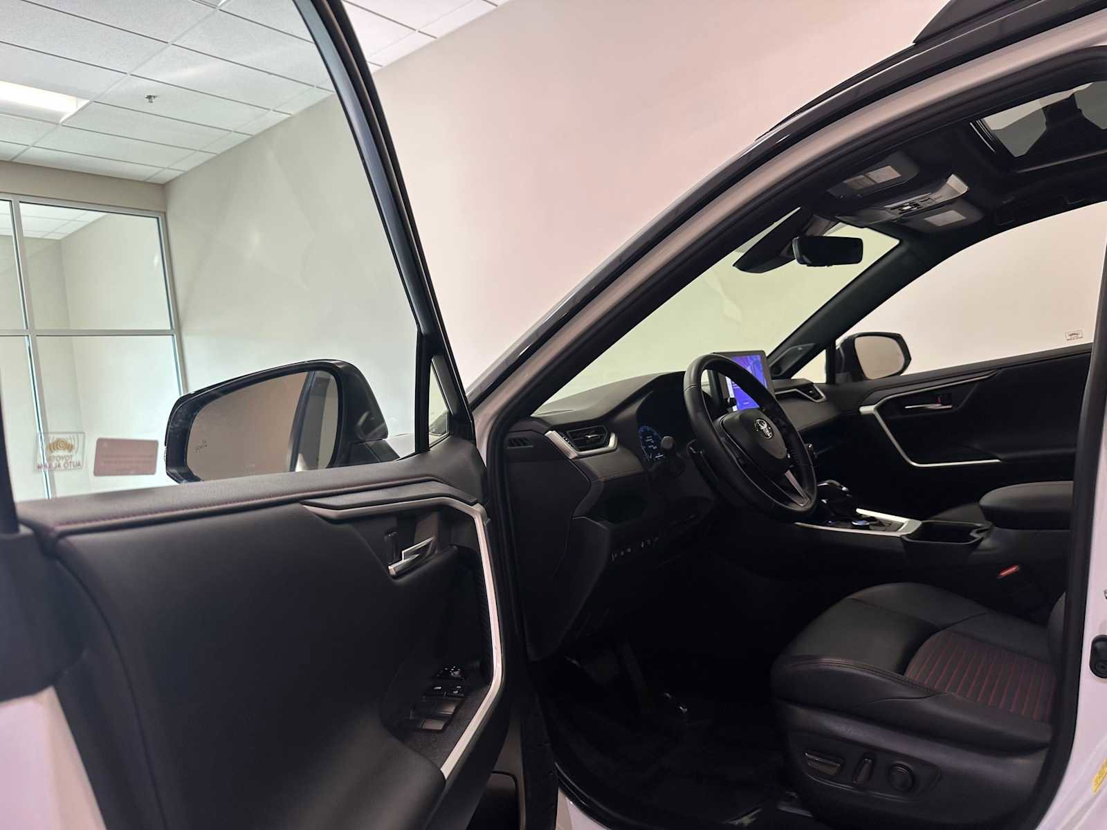 Used 2024 Toyota RAV4 XSE image 21