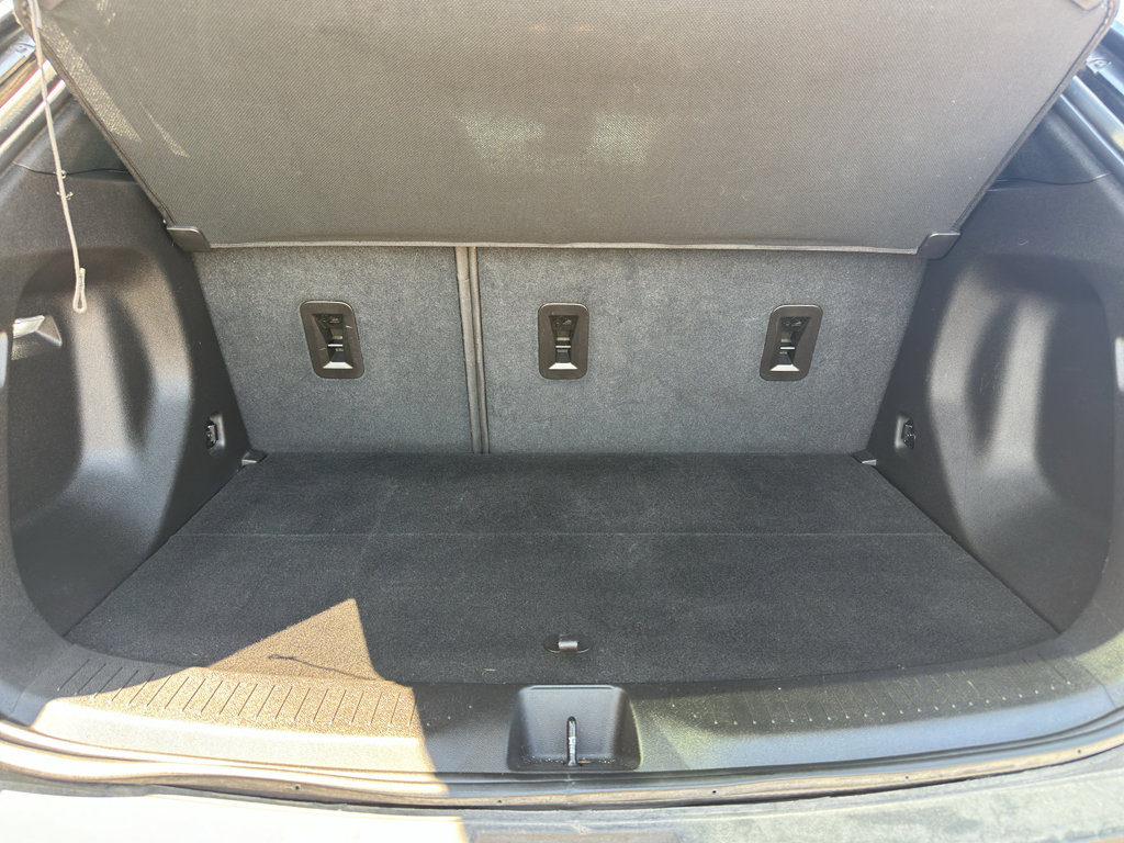 Used 2023 Chevrolet Bolt EUV LT w/ Driver Confidence Package FWD image 31