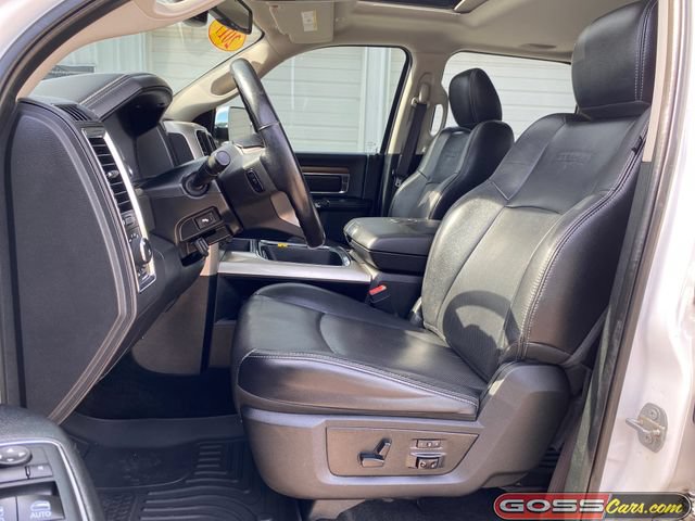 Used 2017 RAM 1500 Laramie w/ Convenience Group AWD/4WD image 27