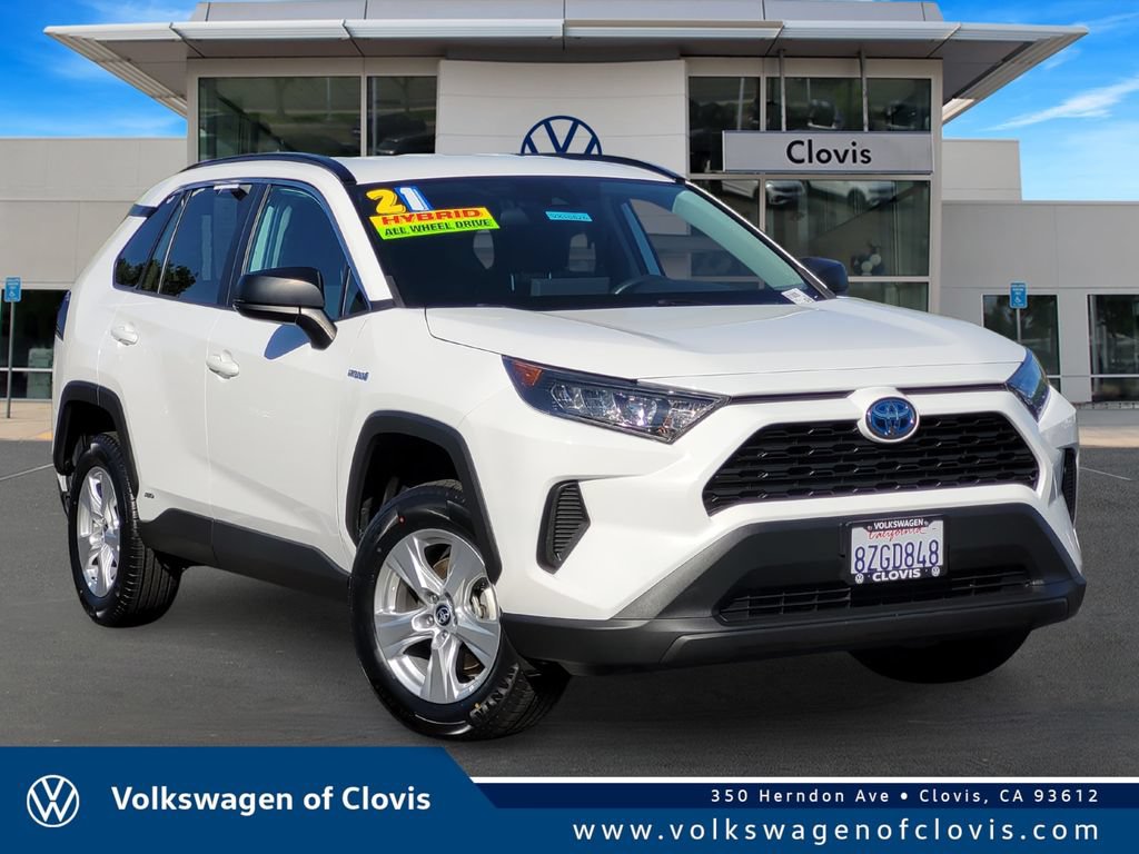 Used 2021 Toyota RAV4 LE AWD/4WD image 1