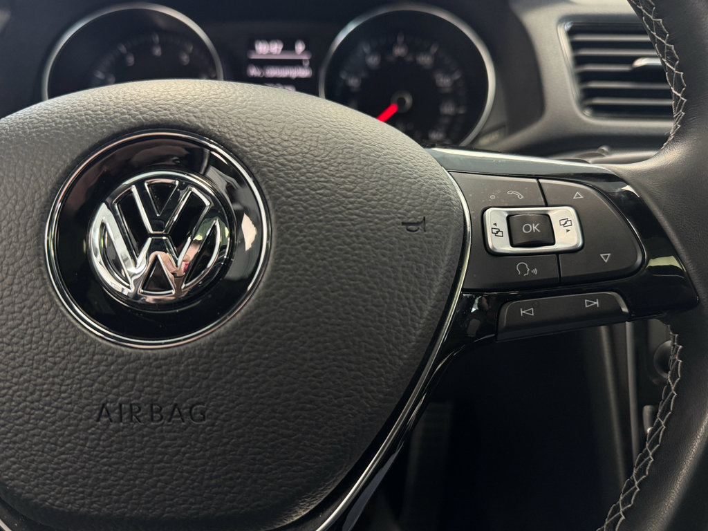 Used 2018 Volkswagen Passat 3.6 image 21