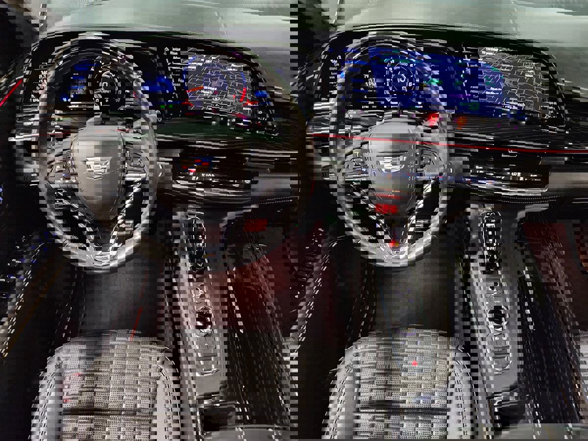 Used 2023 Cadillac Escalade ESV V image 50