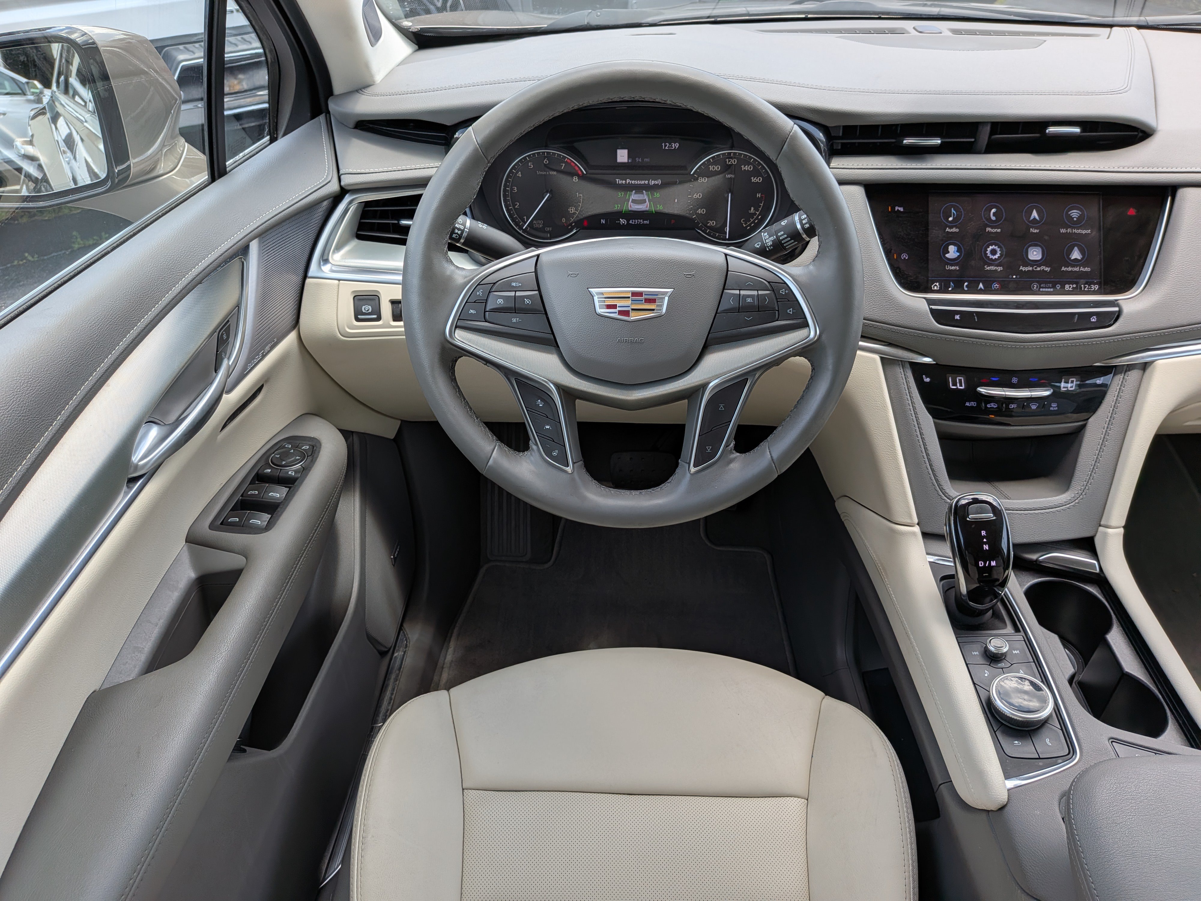 Certified 2023 Cadillac XT5 Premium Luxury FWD image 14