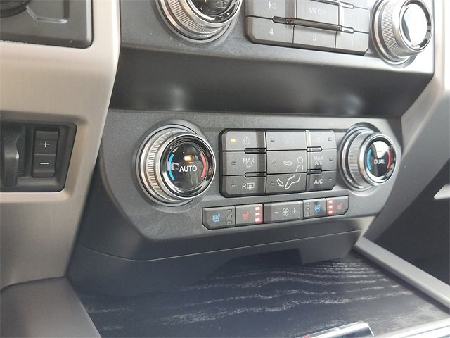 Used 2019 Ford F350 Platinum w/ Platinum Ultimate Package image 16