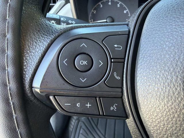 Used 2023 Toyota Corolla Cross L image 25