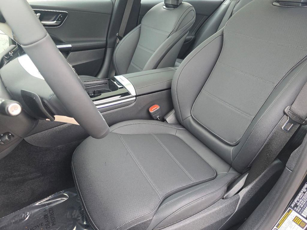 New 2026 Mercedes-Benz C 300 4MATIC Sedan image 24