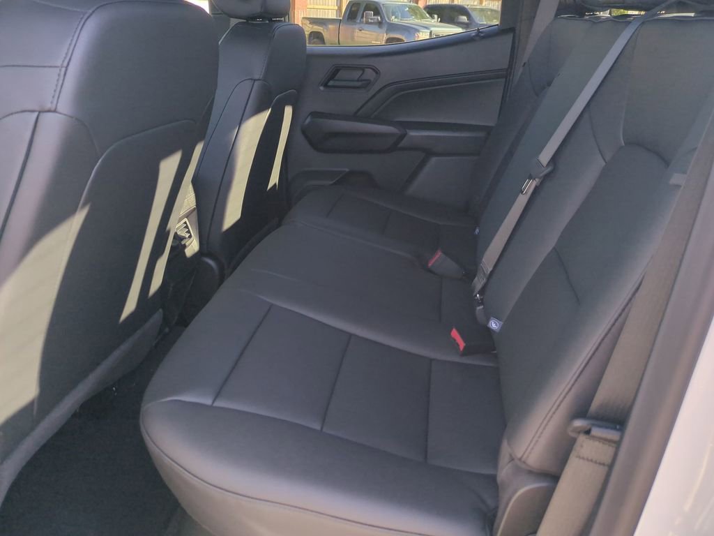 New 2026 Chevrolet Colorado Trail Boss w/ Off-Road Front Bumper Package image 24