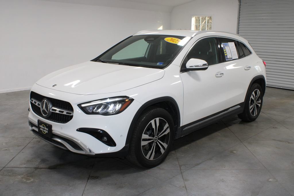 Used 2025 Mercedes-Benz GLA 250 image 4