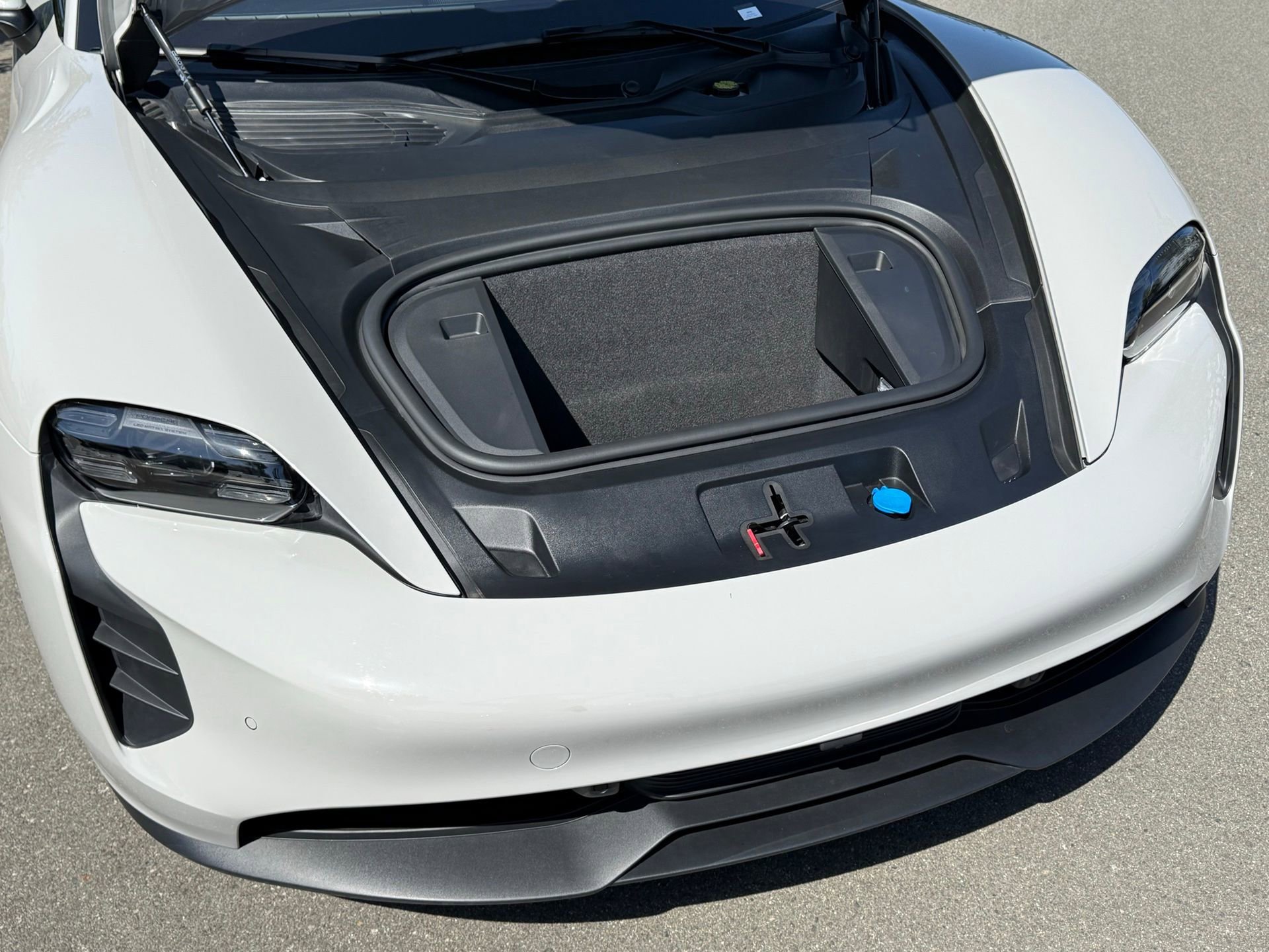 Certified 2022 Porsche Taycan GTS AWD/4WD image 30