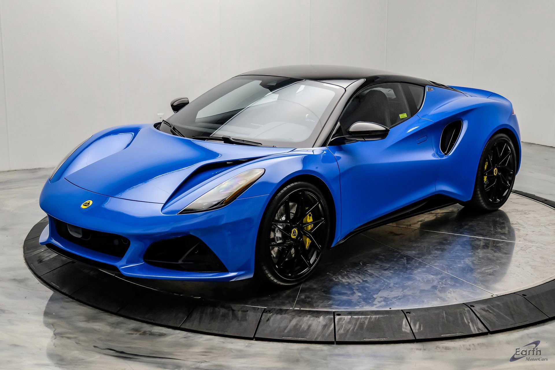 New 2026 Lotus Emira SE image 7