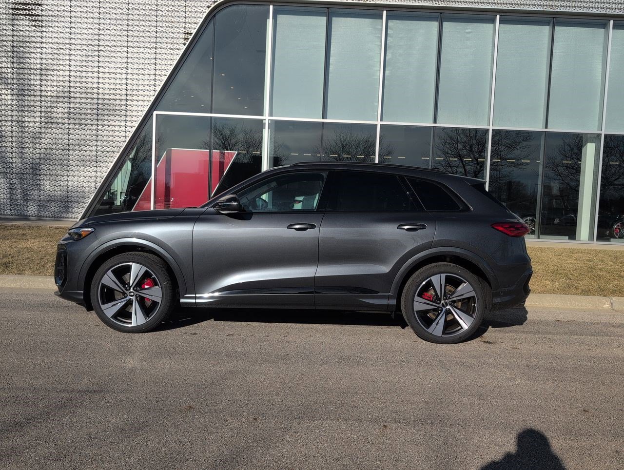 New 2025 Audi SQ5 Premium Plus image 30