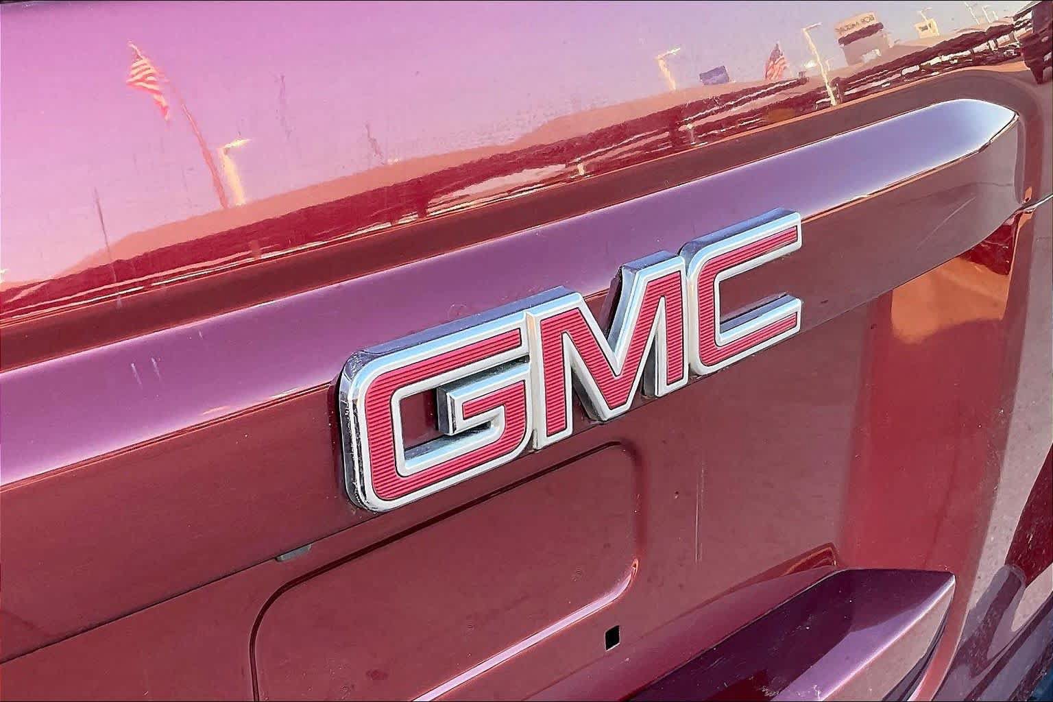 Used 2016 GMC Yukon XL SLT w/ Premium Edition AWD/4WD image 29