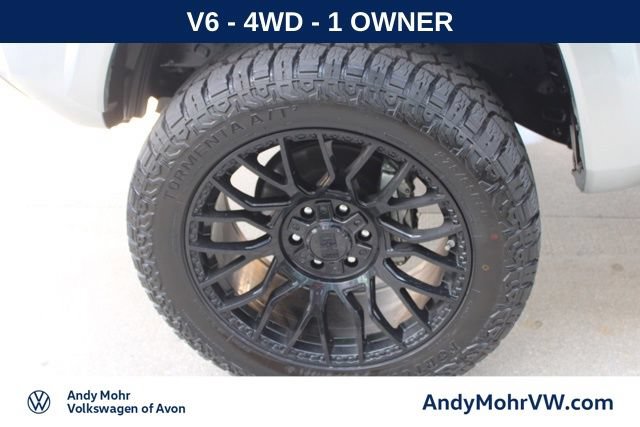 Used 2023 Toyota Tacoma SR5 w/ Technology Package AWD/4WD image 11