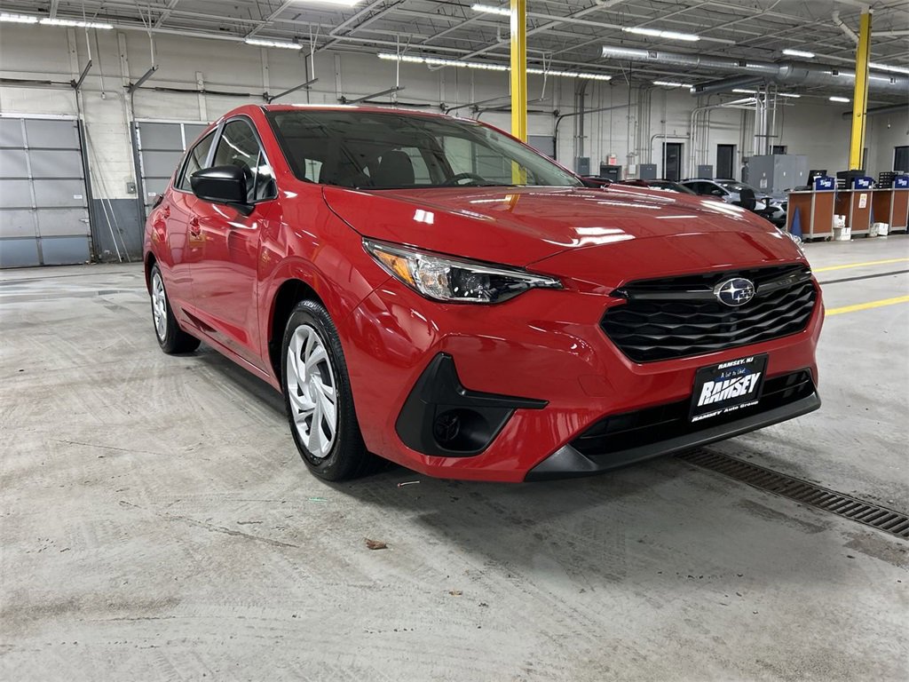 Certified 2025 Subaru Impreza 2.0i image 2
