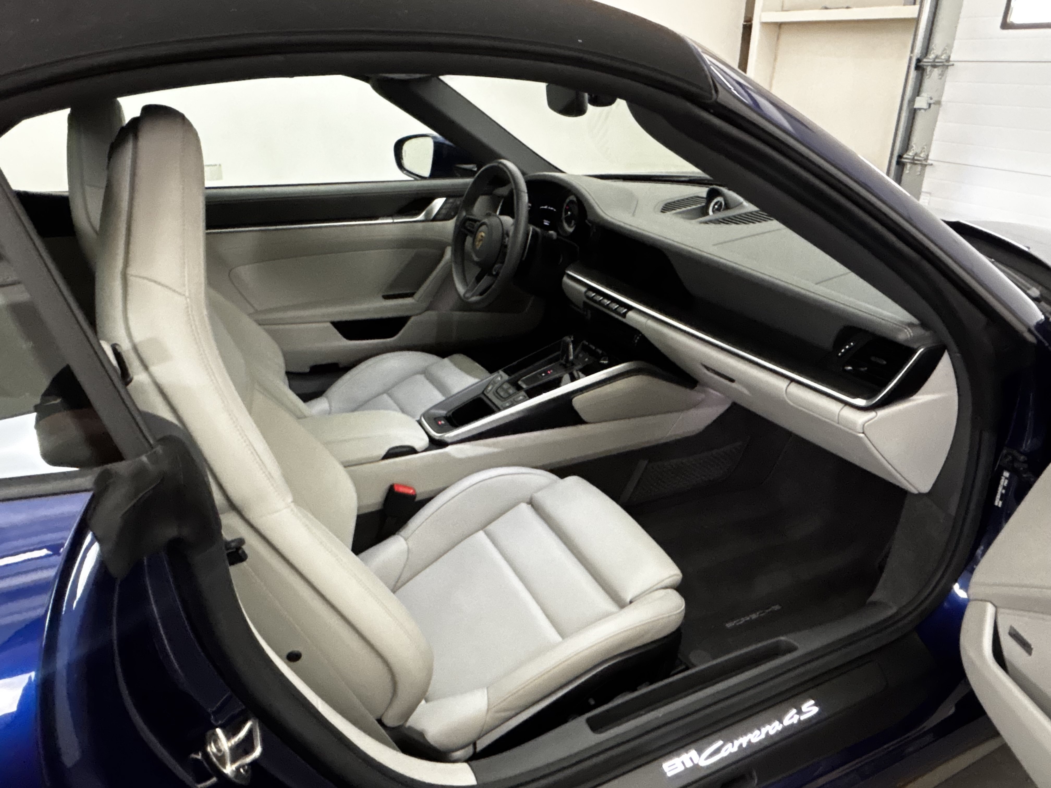 Used 2024 Porsche 911 Carrera 4S AWD/4WD image 18