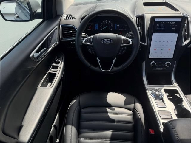 Used 2024 Ford Edge SEL w/ Convenience Package AWD/4WD image 8