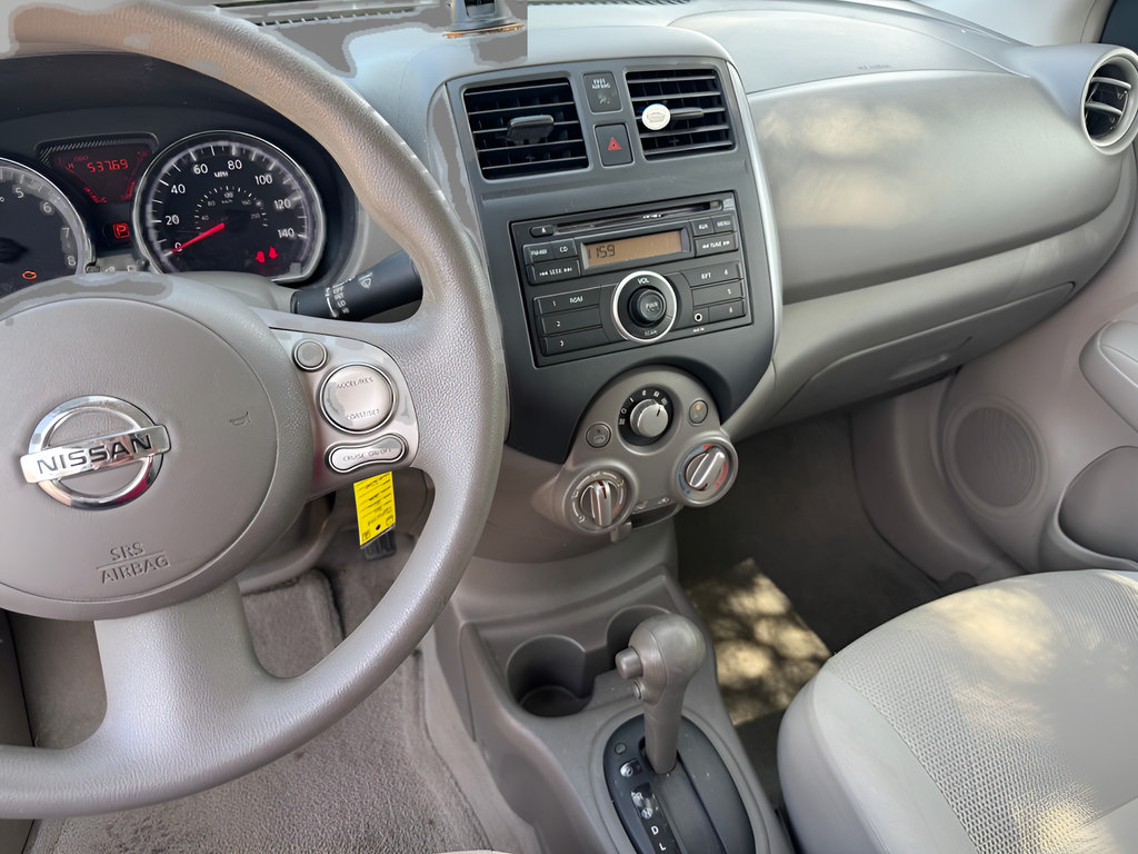 Used 2012 Nissan Versa SV FWD image 18