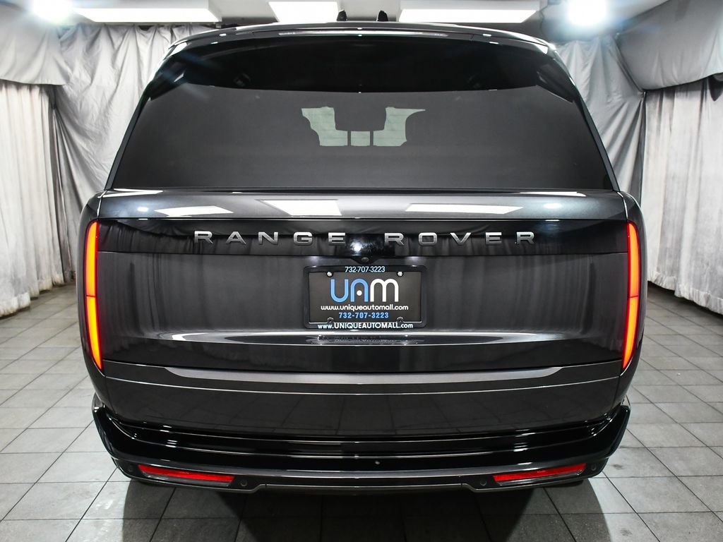 Used 2024 Land Rover Range Rover Autobiography image 5