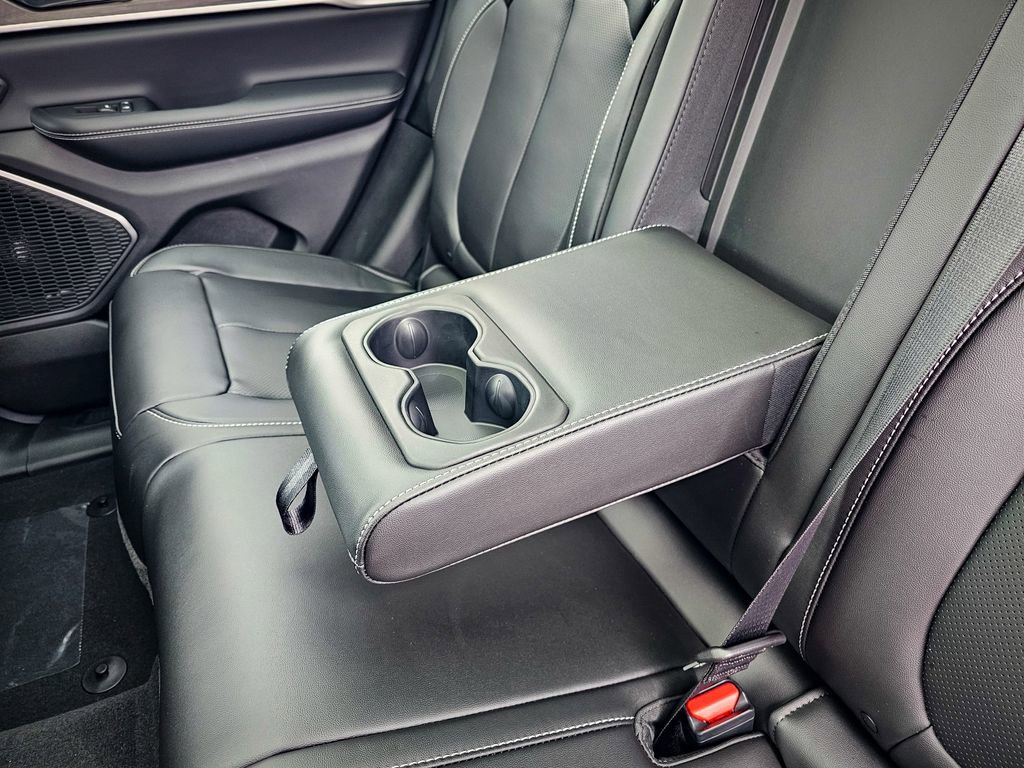 New 2026 Jeep Grand Cherokee Limited image 37