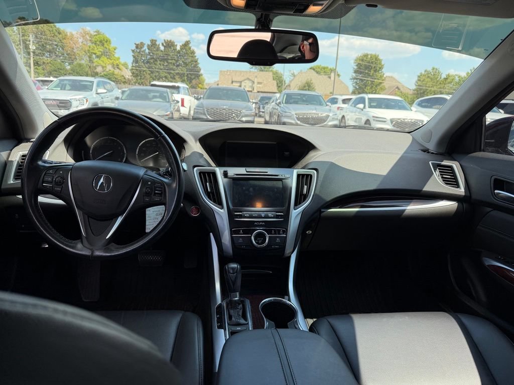 Used 2017 Acura TLX FWD image 12