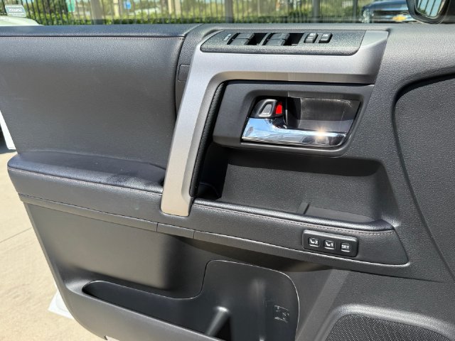 Used 2024 Toyota 4Runner Limited AWD/4WD image 22
