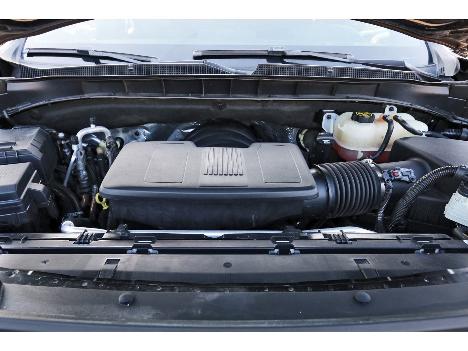 Used 2022 Chevrolet Tahoe LT w/ Luxury Package image 33