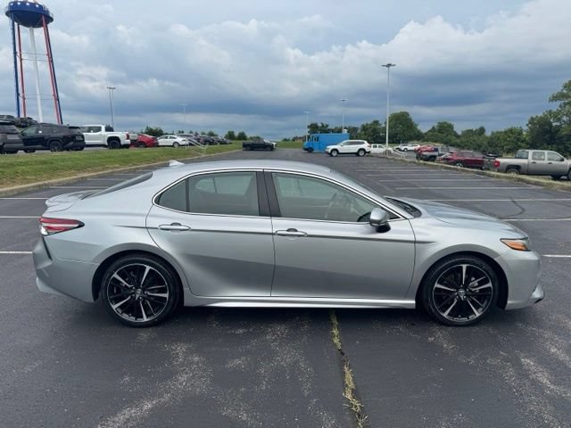 Used 2019 Toyota Camry XSE FWD image 2