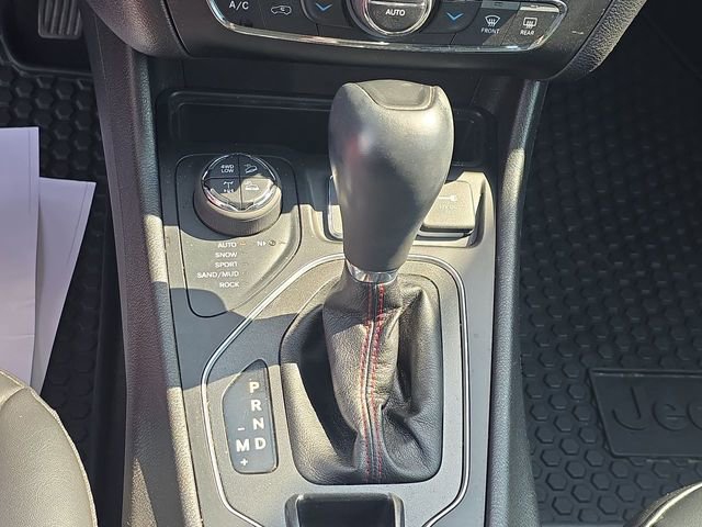 Used 2020 Jeep Cherokee Trailhawk w/ Cold Weather Group image 26