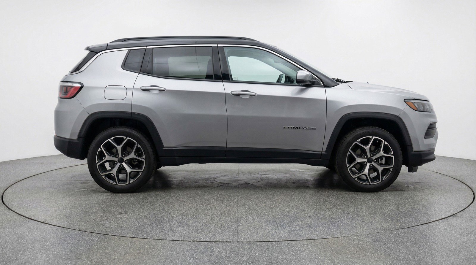 Used 2025 Jeep Compass Limited AWD/4WD image 11