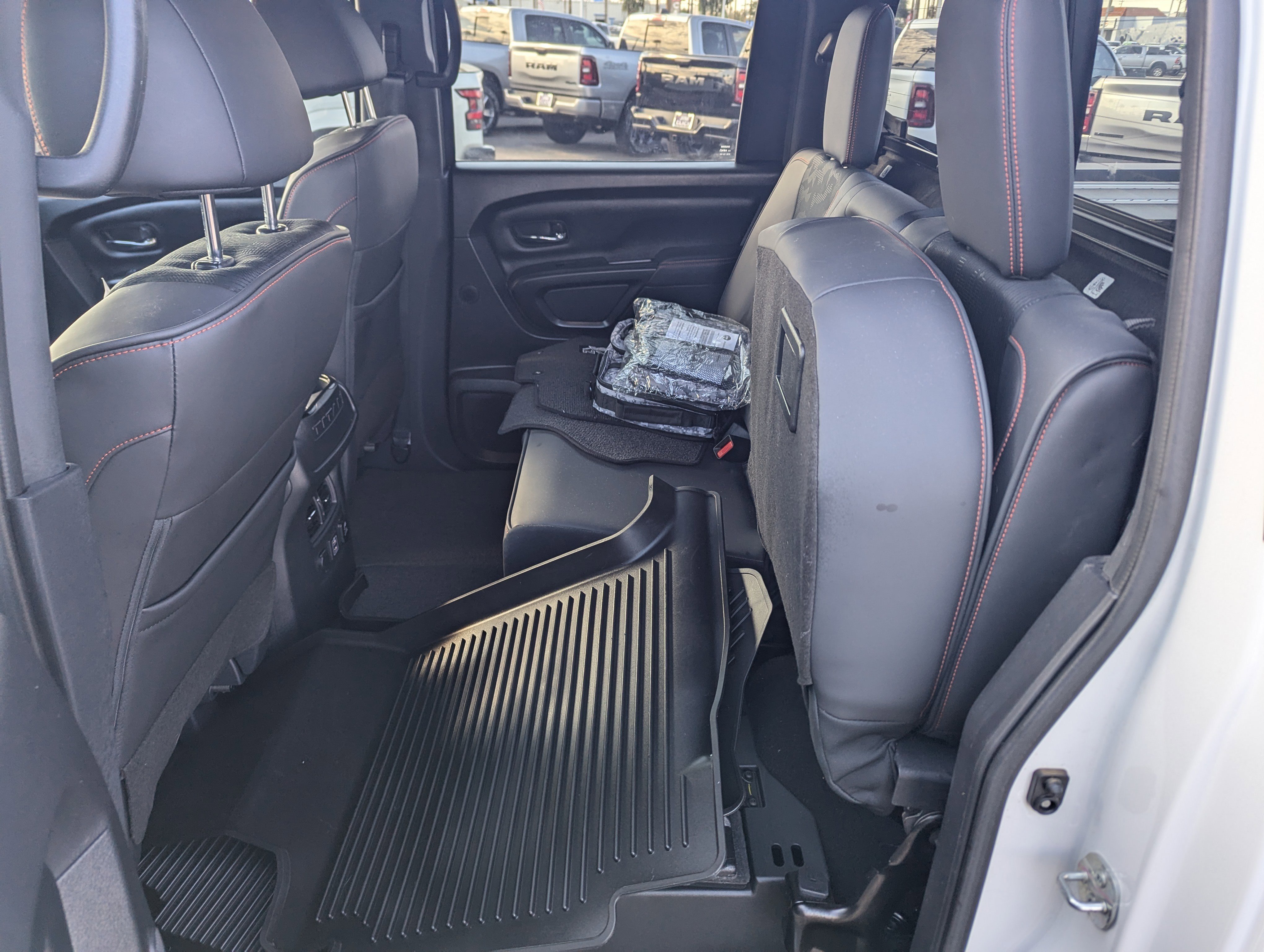 Certified 2023 Nissan Titan PRO-4X image 9