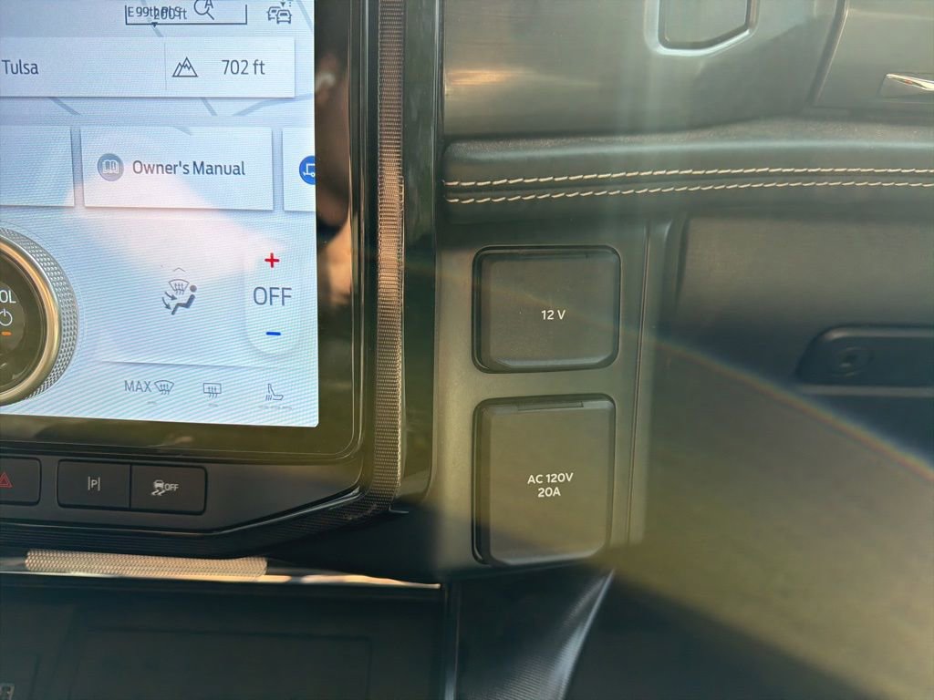 Used 2023 Ford F150 Lightning Platinum AWD/4WD image 22