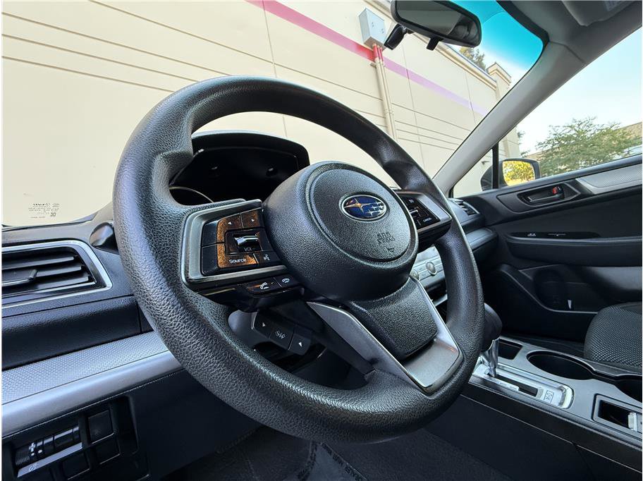 Used 2018 Subaru Outback 2.5i image 12