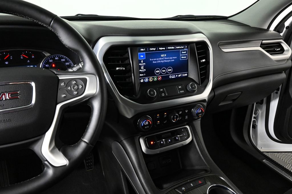 Used 2023 GMC Acadia SLT image 13