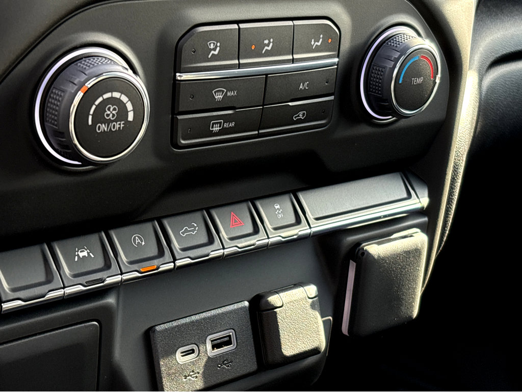 New 2026 Chevrolet Silverado 1500 Custom AWD/4WD image 8