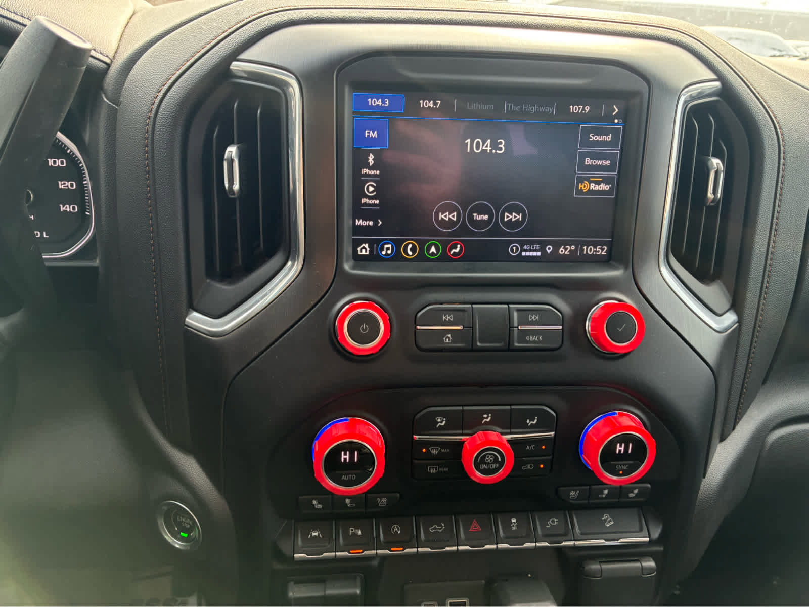 Used 2021 GMC Sierra 1500 AT4 w/ AT4 Premium Package image 22